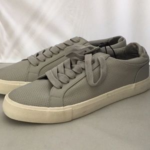 EXPRESS SHOES FOR MEN.